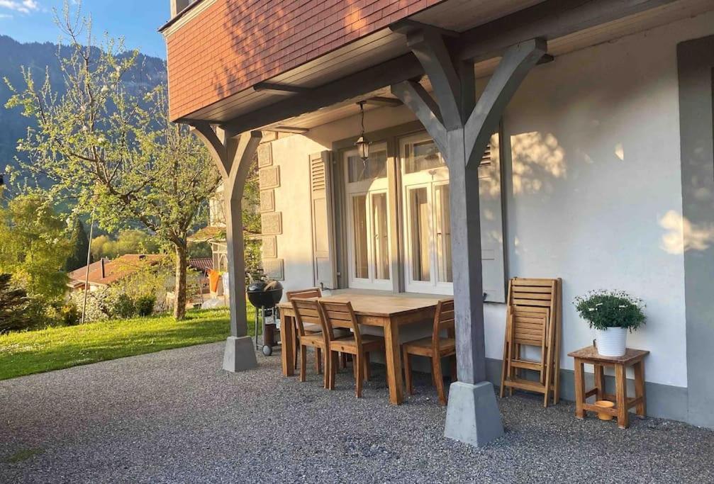 Chalet Mignon - Your Vacation Oasis At Lake Brienz โบนิเกน ภายนอก รูปภาพ